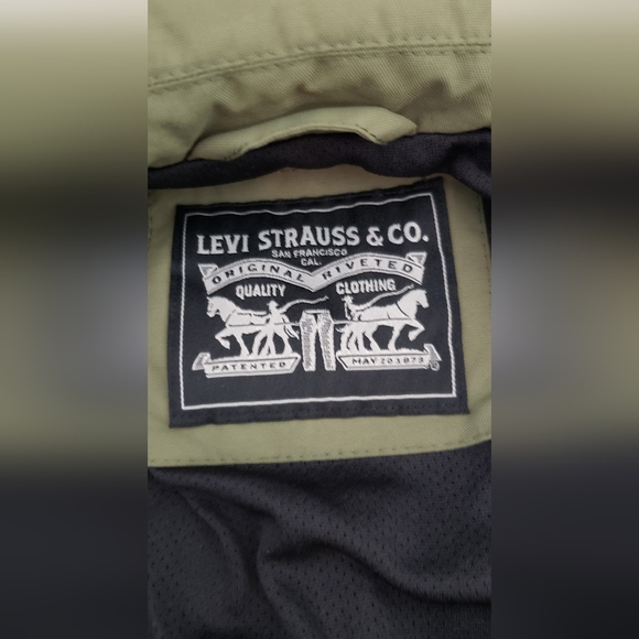Levi's Jacket, water-resistant, fully lined. Unisex, EUC! - Picture 5 of 15